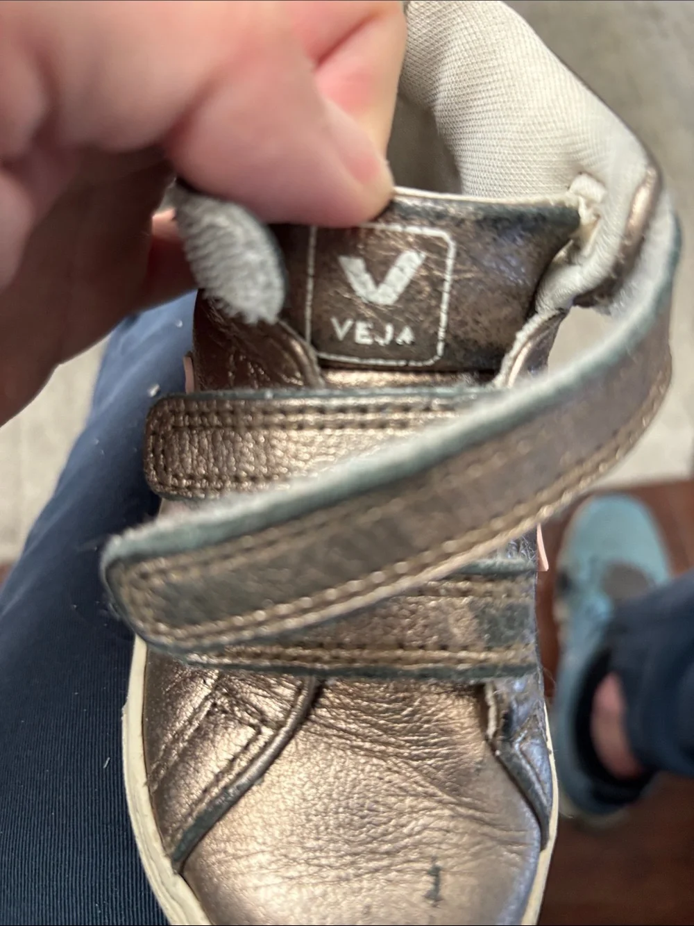 Veja Metallic Bronze Kids High-Top Sneakers with Pink Accent 8.5 toddler